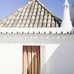 A Muralha Bed and Breakfast Ταβίρα