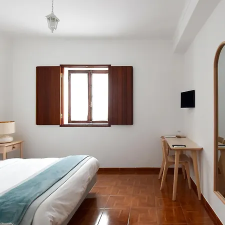 B&B A Muralha 타비라