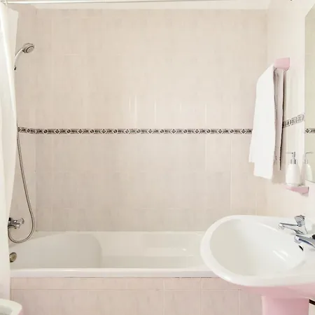 Bed & Breakfast A Muralha Tavira